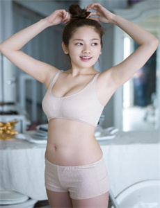 《午夜在线观看免费完整直播网-美女一脱到底》