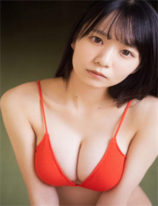 《内裤子奇缘全集-日本萌乳娘热辣写真》