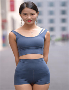 《欧美丰腴丰满大屁股熟妇-龙虎门》